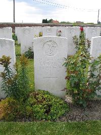 Dochy Farm New British Cemetery - Keene, D