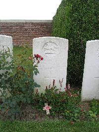 Dochy Farm New British Cemetery - Lawless, Thomas