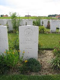 Dochy Farm New British Cemetery - Lenthall, Bernard