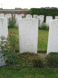 Dochy Farm New British Cemetery - Levy, Jack