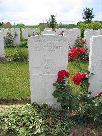 Dochy Farm New British Cemetery - Lewis, D