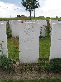 Dochy Farm New British Cemetery - MacLean, J