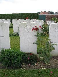 Dochy Farm New British Cemetery - Moran, Michael