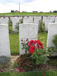 Dochy Farm New British Cemetery - Ratcliffe, W