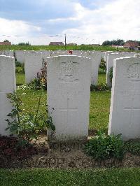 Dochy Farm New British Cemetery - Redin, W