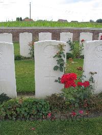 Dochy Farm New British Cemetery - Rodell, N