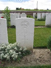 Dochy Farm New British Cemetery - Shaw, Robert