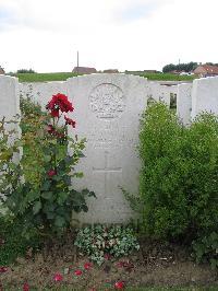 Dochy Farm New British Cemetery - Smale, Alphonse