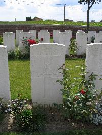 Dochy Farm New British Cemetery - Thomas, W