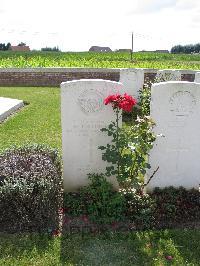 Dochy Farm New British Cemetery - Tomlinson, Horace