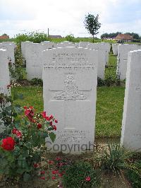 Dochy Farm New British Cemetery - Willcox, Ernest William