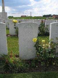 Dochy Farm New British Cemetery - Willis, John