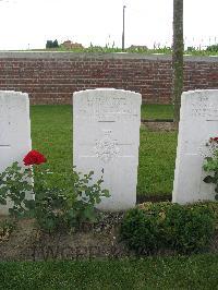 Dochy Farm New British Cemetery - Windsor, H