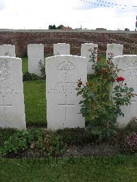 Dochy Farm New British Cemetery - Wright, James