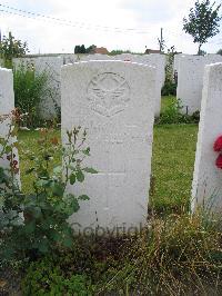 Dochy Farm New British Cemetery - Wright, T