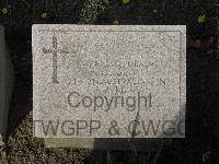 Shrapnel Valley Cemetery - Beith, John Humphry