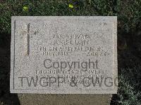 Shrapnel Valley Cemetery - Gellon, Percival