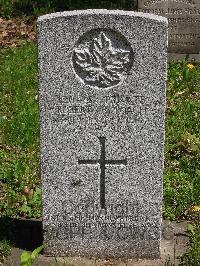 Quebec City (Mount Hermon) Cemetery - Roach, Robert B