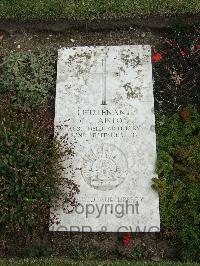 Boulogne Eastern Cemetery - Aiston, Colin James