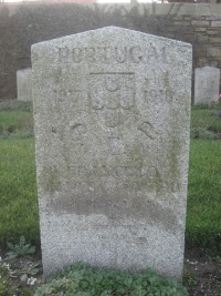 Boulogne Eastern Cemetery - Alives Carneiro, Francisco