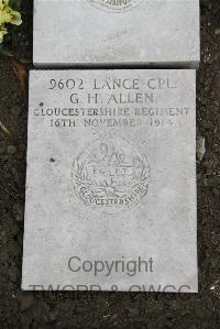 Boulogne Eastern Cemetery - Allen, G H