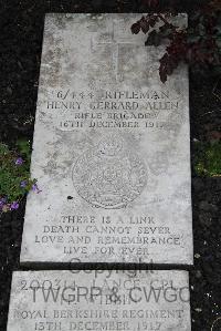 Boulogne Eastern Cemetery - Allen, Henry Gerrard