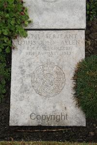 Boulogne Eastern Cemetery - Allen, Louis John