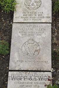 Boulogne Eastern Cemetery - Allen, William