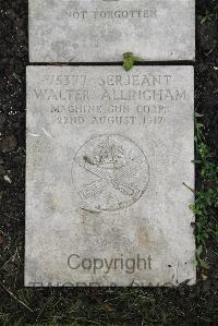 Boulogne Eastern Cemetery - Allingham, Walter