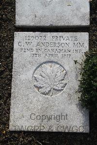 Boulogne Eastern Cemetery - Anderson, C W