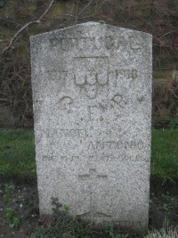 Boulogne Eastern Cemetery - Antonio, Manoel