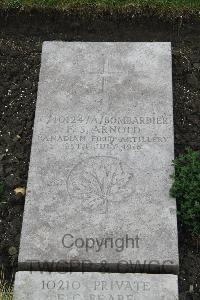 Boulogne Eastern Cemetery - Arnold, Frederick S.