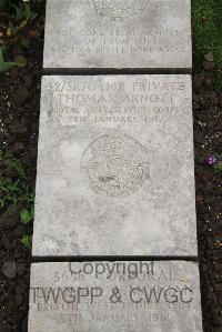 Boulogne Eastern Cemetery - Arnott, Thomas