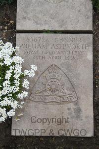 Boulogne Eastern Cemetery - Ashworth, William