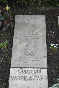 Boulogne Eastern Cemetery - Aspinall, John William