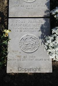 Boulogne Eastern Cemetery - Ayliffe, Frederick