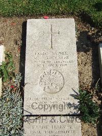 Boulogne Eastern Cemetery - Bremeyer, William John