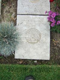 Boulogne Eastern Cemetery - Balsden, Russel Henry