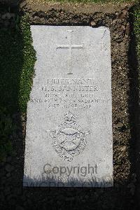 Boulogne Eastern Cemetery - Bannister, Herbert Stanley