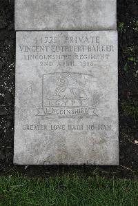 Boulogne Eastern Cemetery - Barker, Vincent Cuthbert