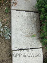 Boulogne Eastern Cemetery - Bashforth, George Thorpe