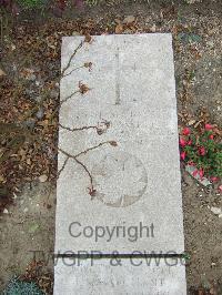 Boulogne Eastern Cemetery - Baskett, W H