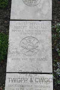 Boulogne Eastern Cemetery - Beastall, Albert