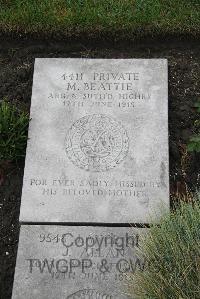 Boulogne Eastern Cemetery - Beattie, Maxwell