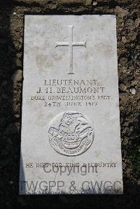 Boulogne Eastern Cemetery - Beaumont, James Hutchings