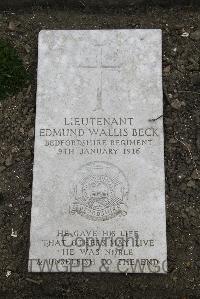 Boulogne Eastern Cemetery - Beck, Edmund Wallis