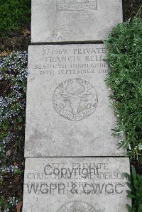 Boulogne Eastern Cemetery - Bell, Francis