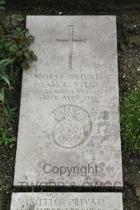 Boulogne Eastern Cemetery - Bentley, Sam