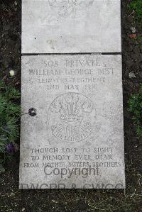 Boulogne Eastern Cemetery - Best, William George