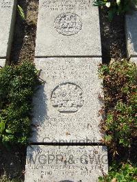 Boulogne Eastern Cemetery - Blacksell, James Archibald